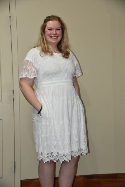plus white dress