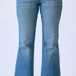 Alternative view of Judy Blue Flares Petites